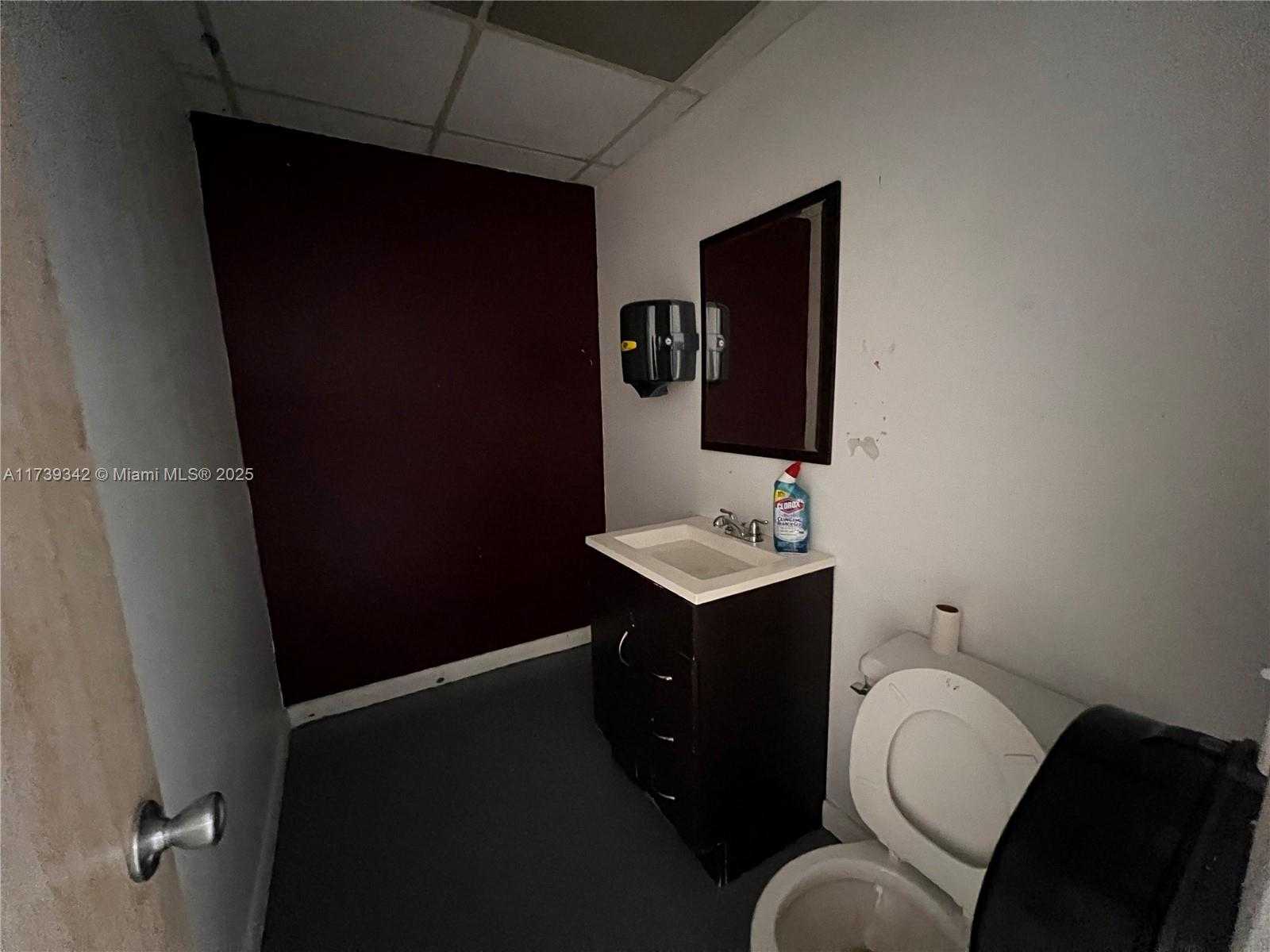 Small Image of 1100 SOUTH DIXIE HWY, Hollywood Number 10