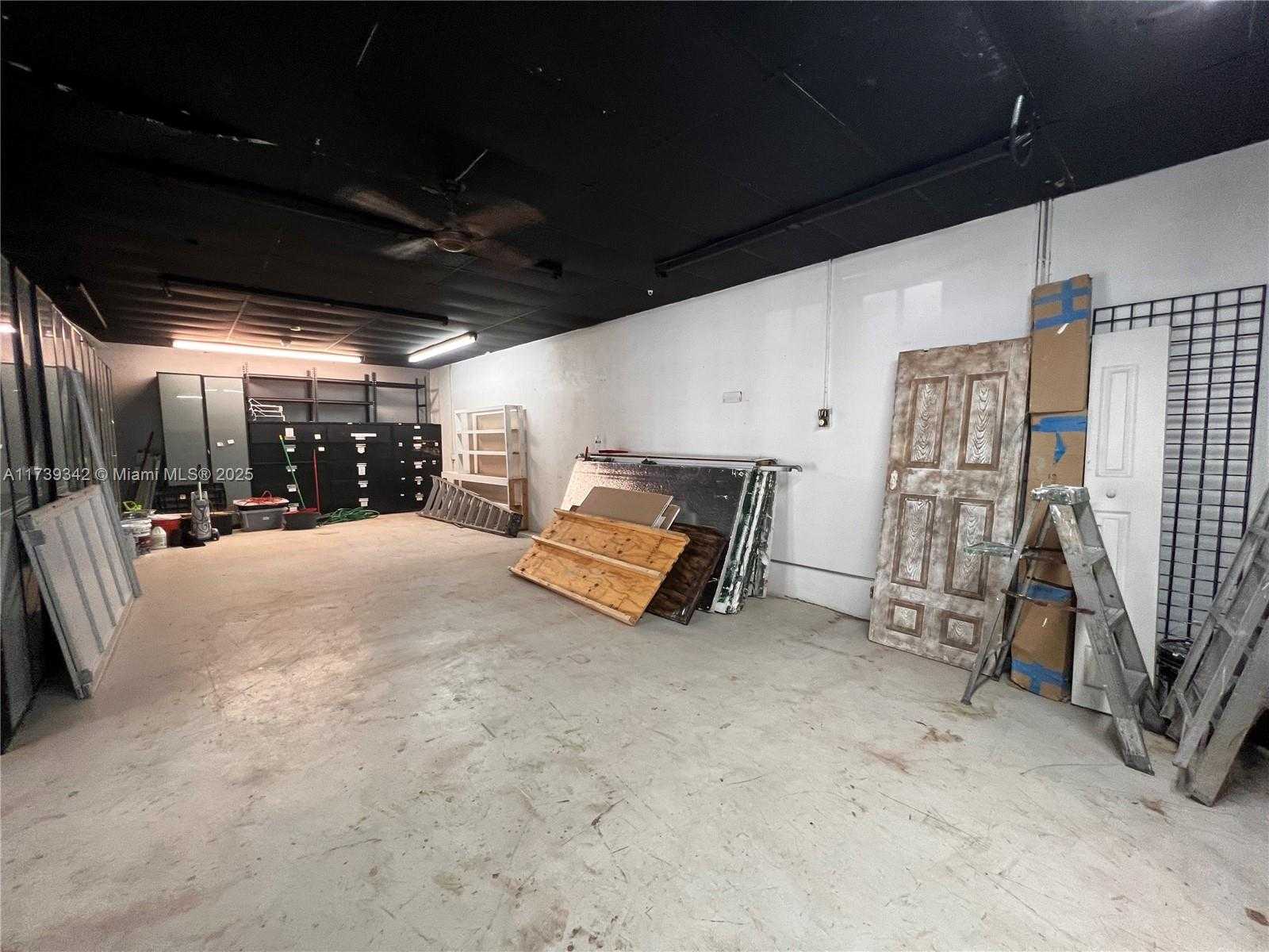 Small Image of 1100 SOUTH DIXIE HWY, Hollywood Number 19