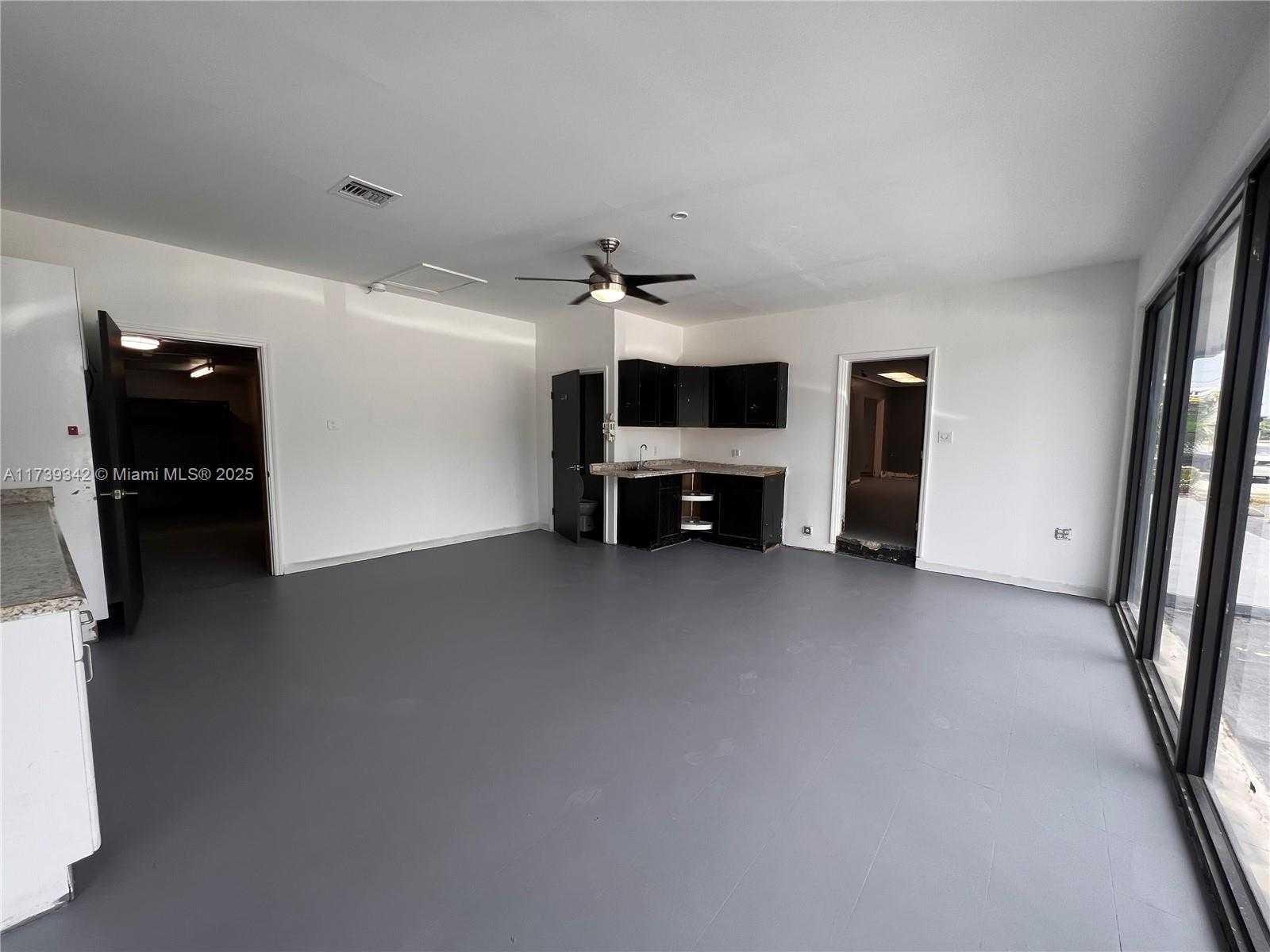 Small Image of 1100 SOUTH DIXIE HWY, Hollywood Number 3