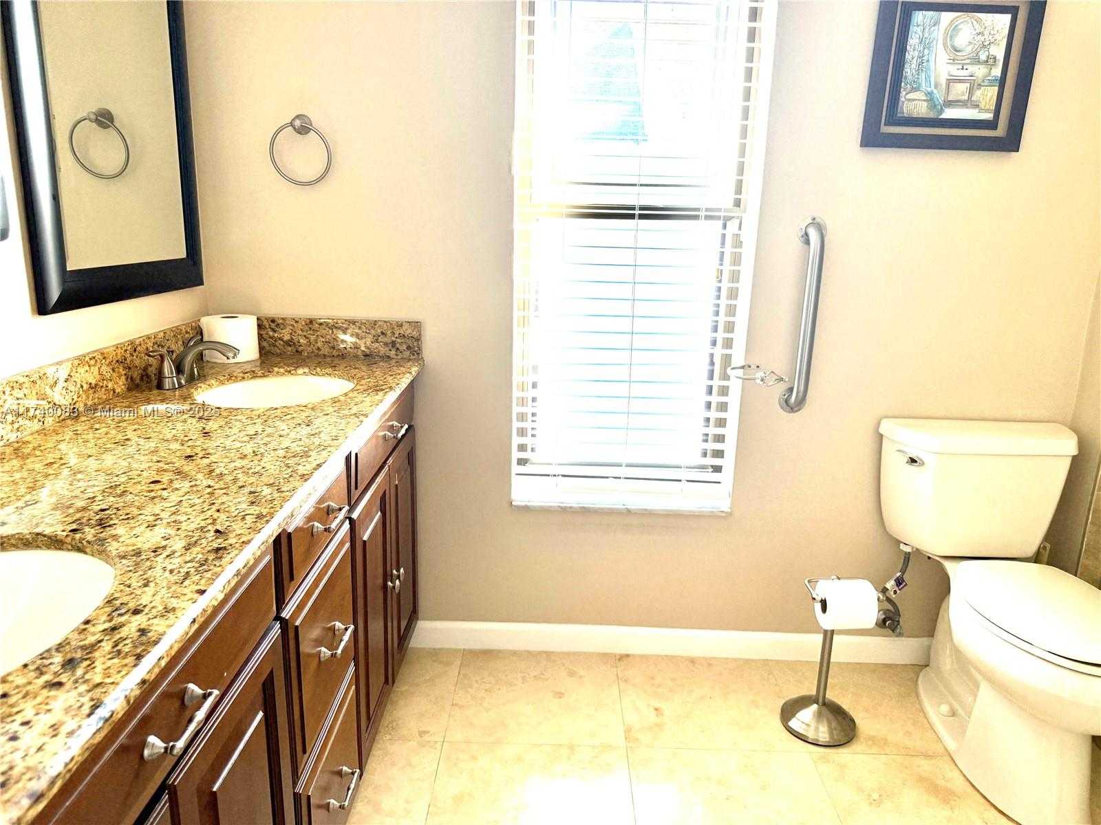 Small Image of ARALIA CT, West Palm Beach Number 5