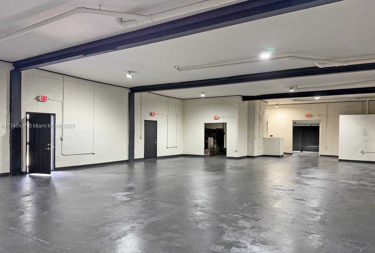 Small Image of 7929 NORTH WEST MIAMI CT, Miami Number 6