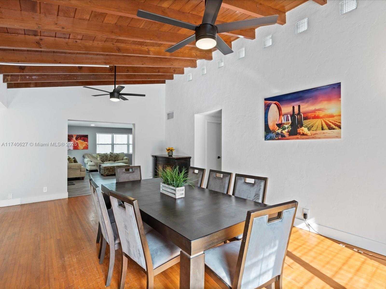 Small Image of 3981 SOUTH WEST 58TH ST, Dania Beach Number 13