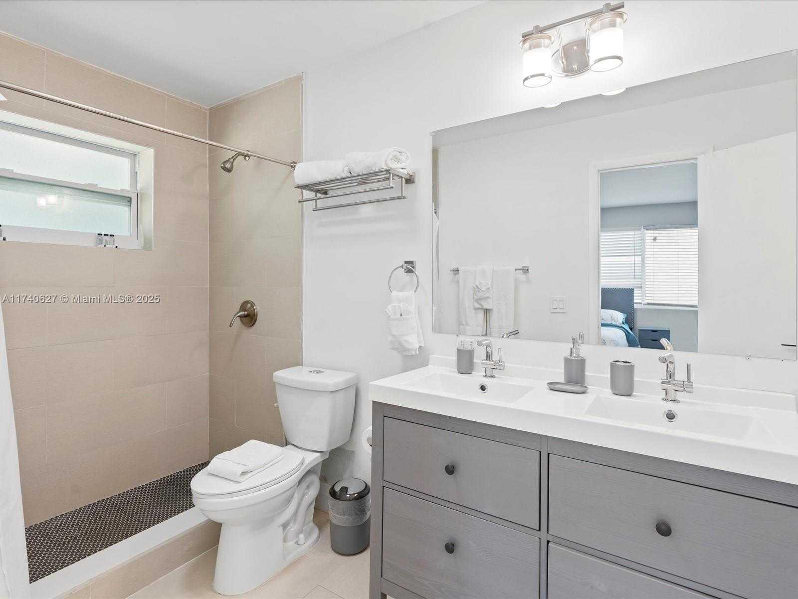 Small Image of 3981 SOUTH WEST 58TH ST, Dania Beach Number 17