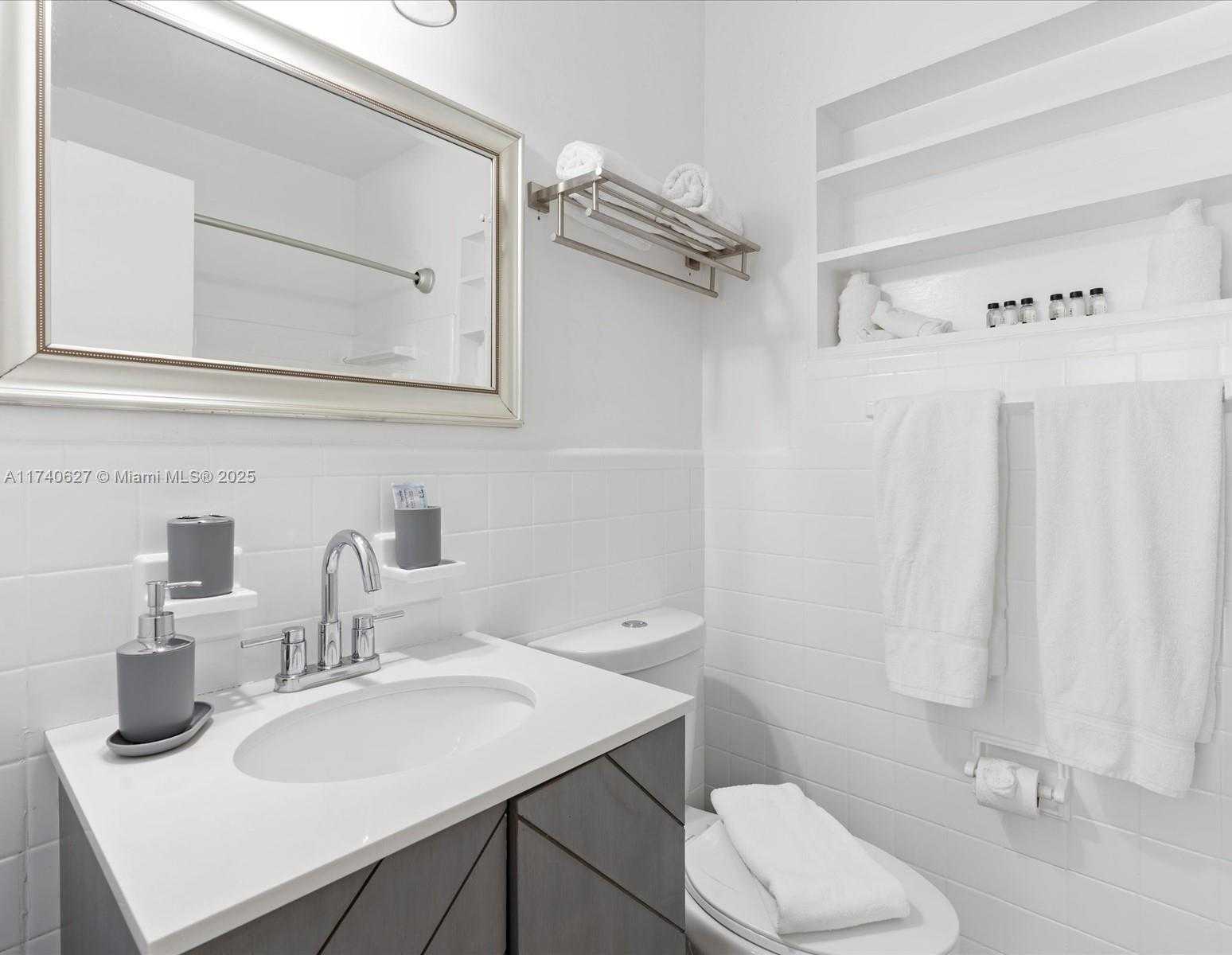 Small Image of 3981 SOUTH WEST 58TH ST, Dania Beach Number 19