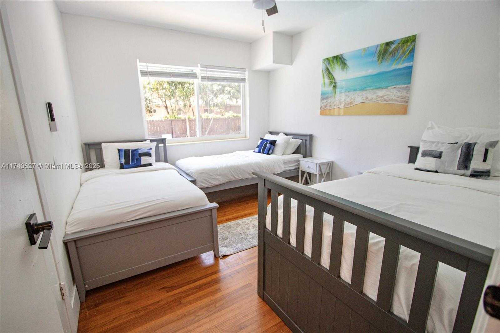 Small Image of 3981 SOUTH WEST 58TH ST, Dania Beach Number 24