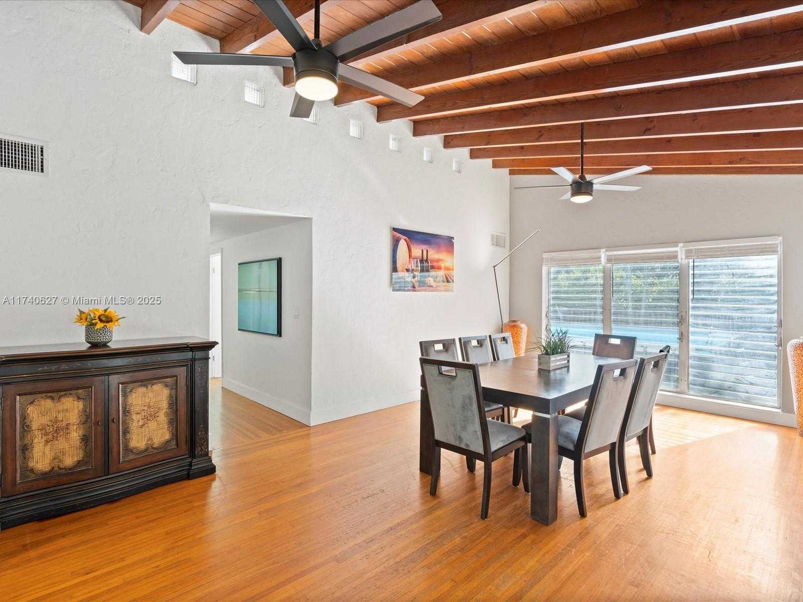 Small Image of 3981 SOUTH WEST 58TH ST, Dania Beach Number 9