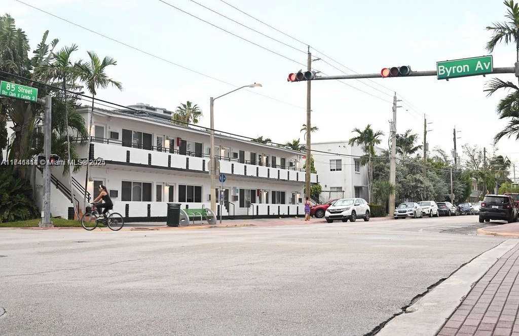 Small Image of 345 85TH ST, Miami Beach Number 3