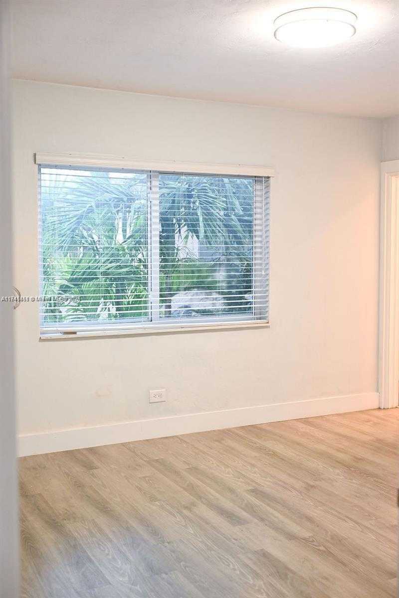 Small Image of 345 85TH ST, Miami Beach Number 6