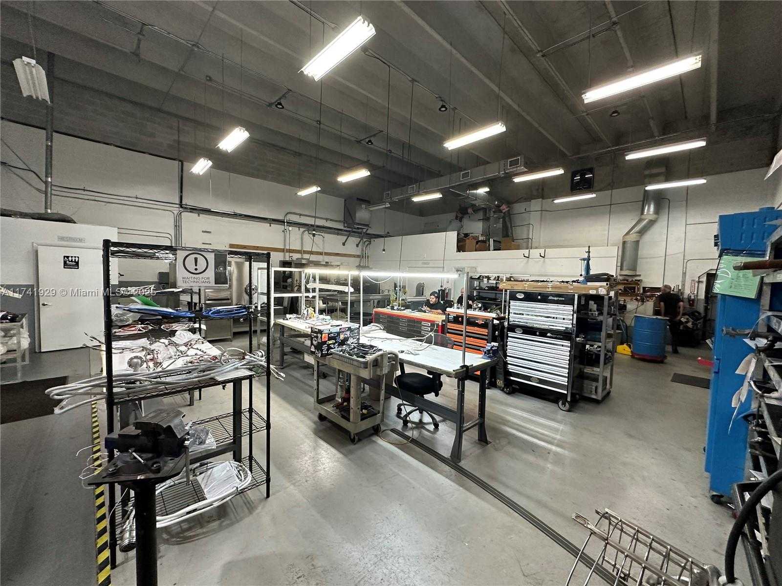 Small Image of 2330 NORTH WEST 102ND AVE #4, Doral Number 2