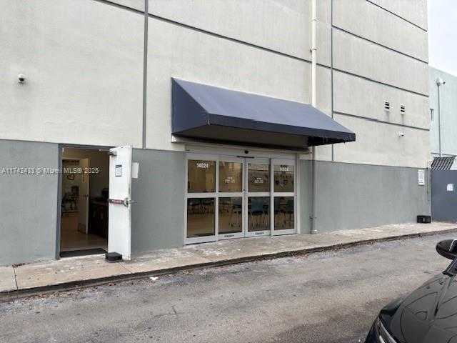 Small Image of 13914 SOUTH WEST 8TH ST, Miami Number 19