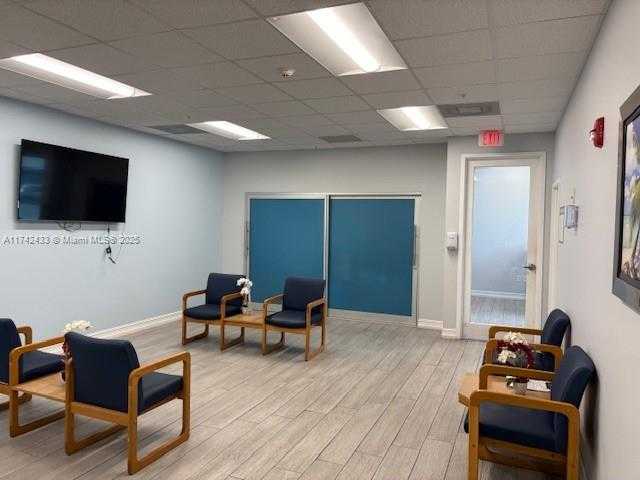 Small Image of 13914 SOUTH WEST 8TH ST, Miami Number 3