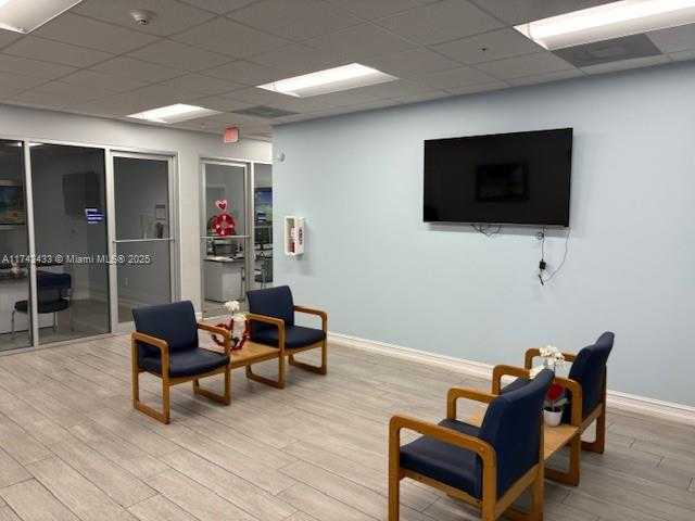 Small Image of 13914 SOUTH WEST 8TH ST, Miami Number 8