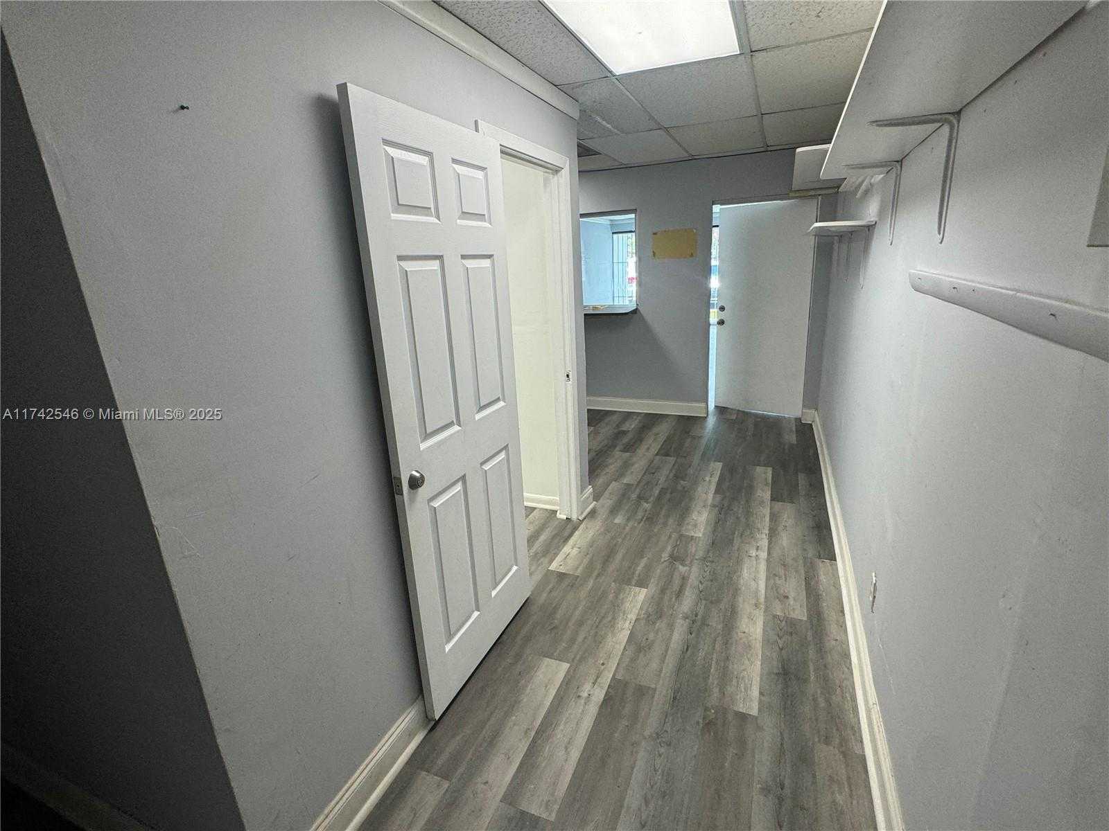 Small Image of 10550 NORTH WEST 77 CT #204, Hialeah Gardens Number 12
