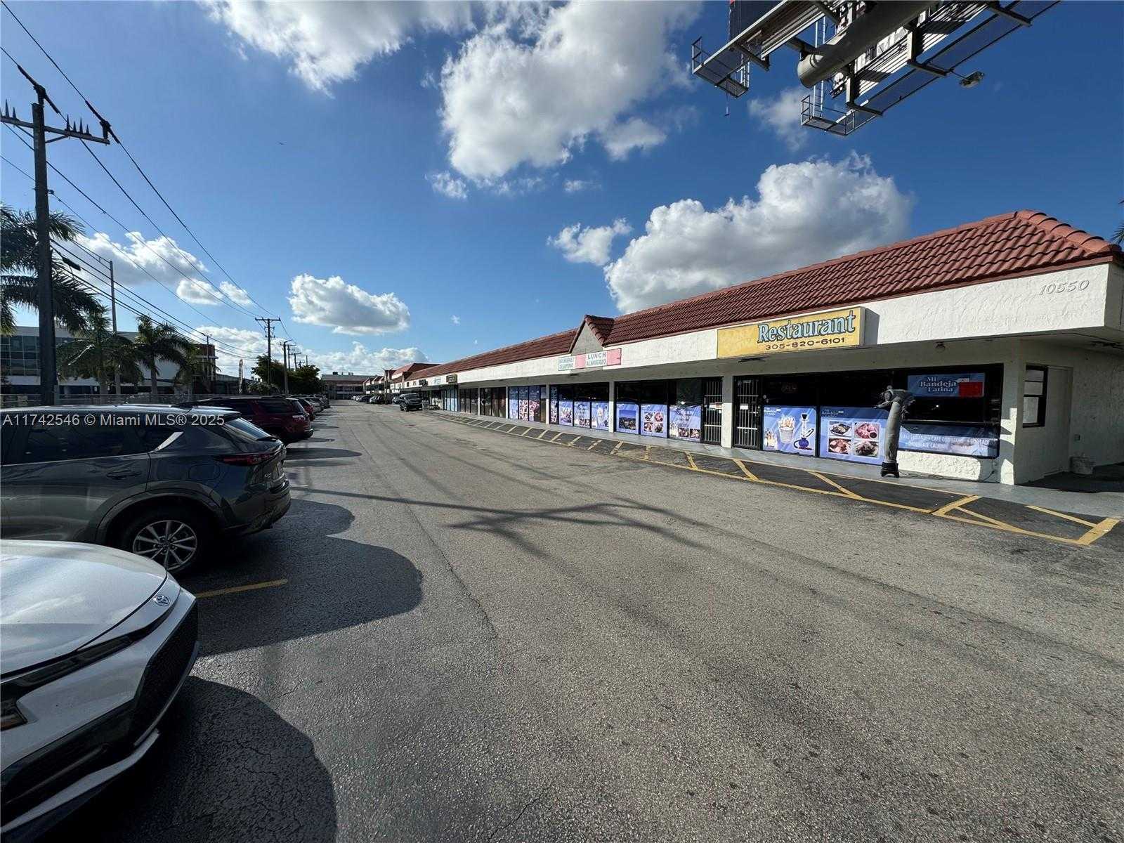 Small Image of 10550 NORTH WEST 77 CT #204, Hialeah Gardens Number 4
