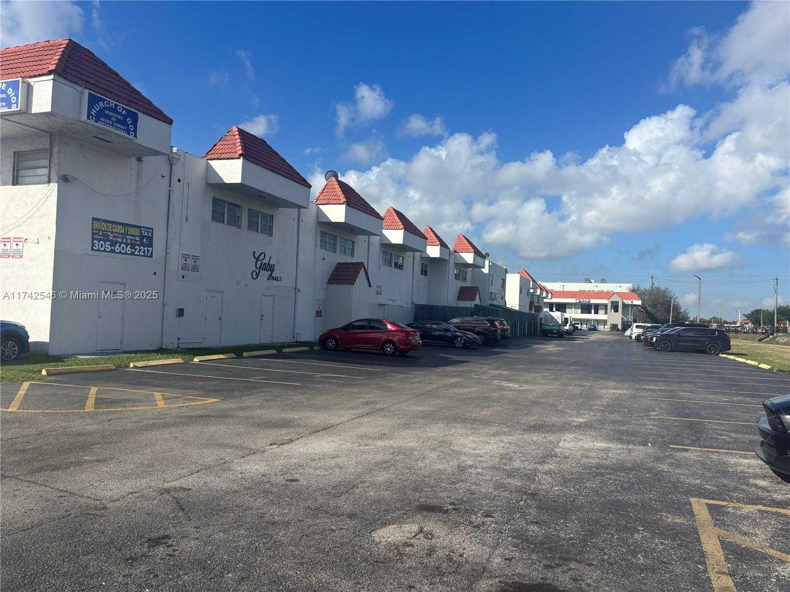 Small Image of 10550 NORTH WEST 77 CT #204, Hialeah Gardens Number 5