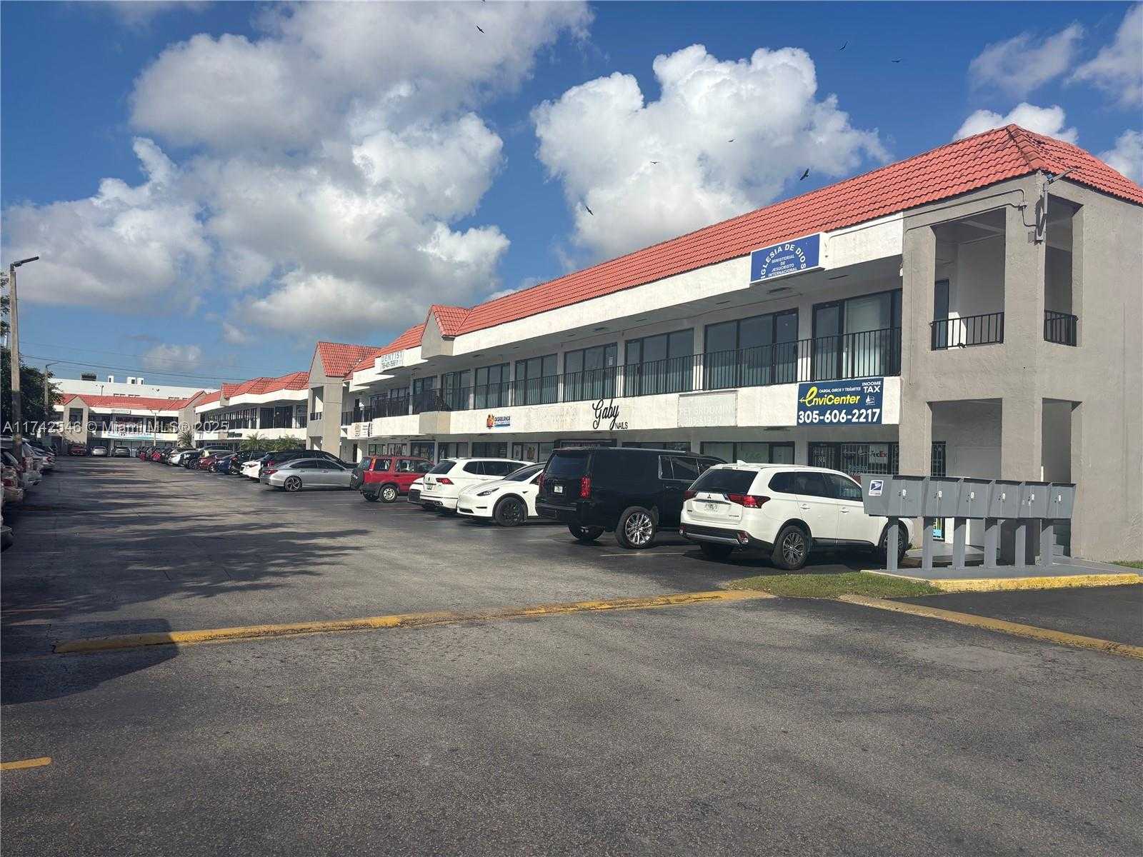 Small Image of 10550 NORTH WEST 77 CT #204, Hialeah Gardens Number 7