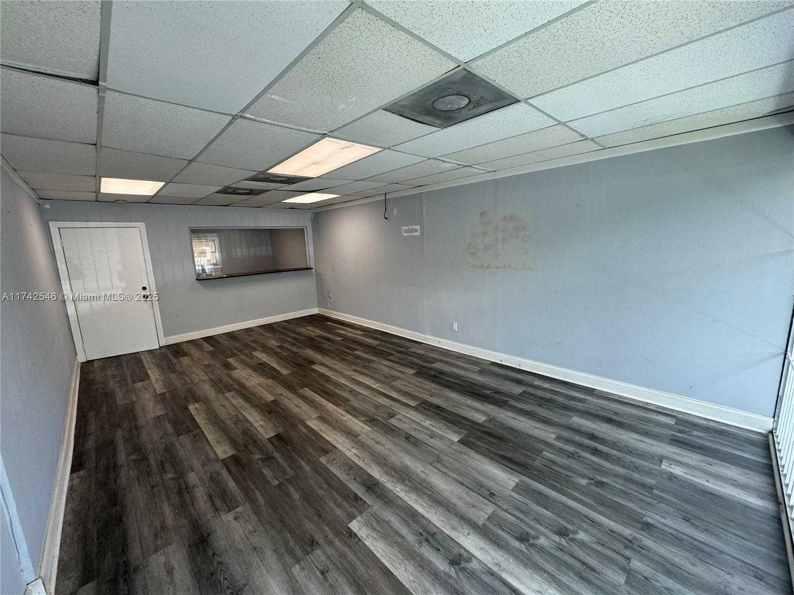 Small Image of 10550 NORTH WEST 77 CT #204, Hialeah Gardens Number 8