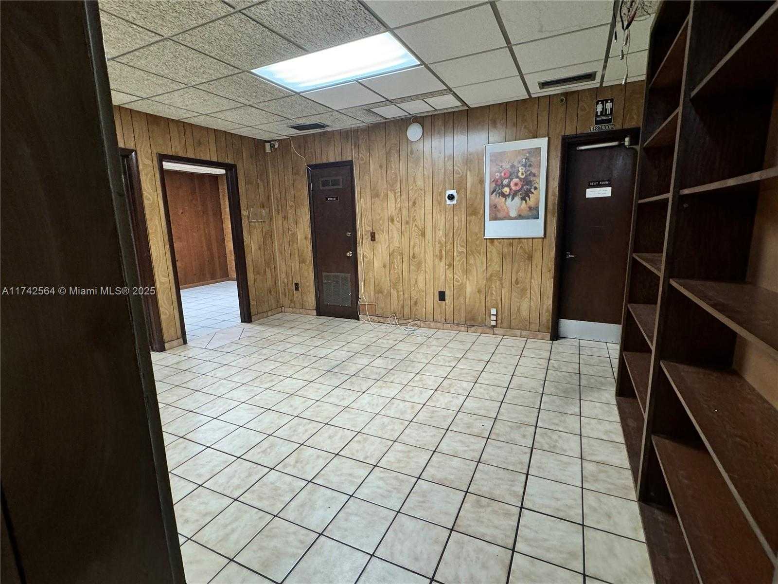 Small Image of 1401 NORTH WEST 17TH AVE, Miami Number 3