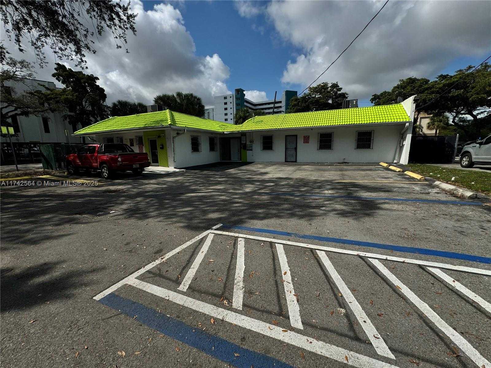 Small Image of 1401 NORTH WEST 17TH AVE, Miami Number 8