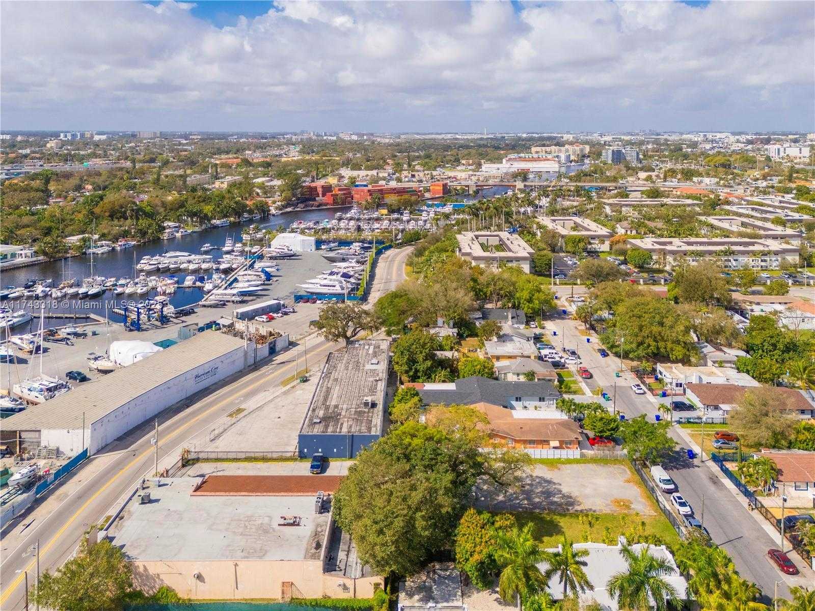 Small Image of 1871 NORTH WEST NORTH RIVER DRIVE, Miami Number 3