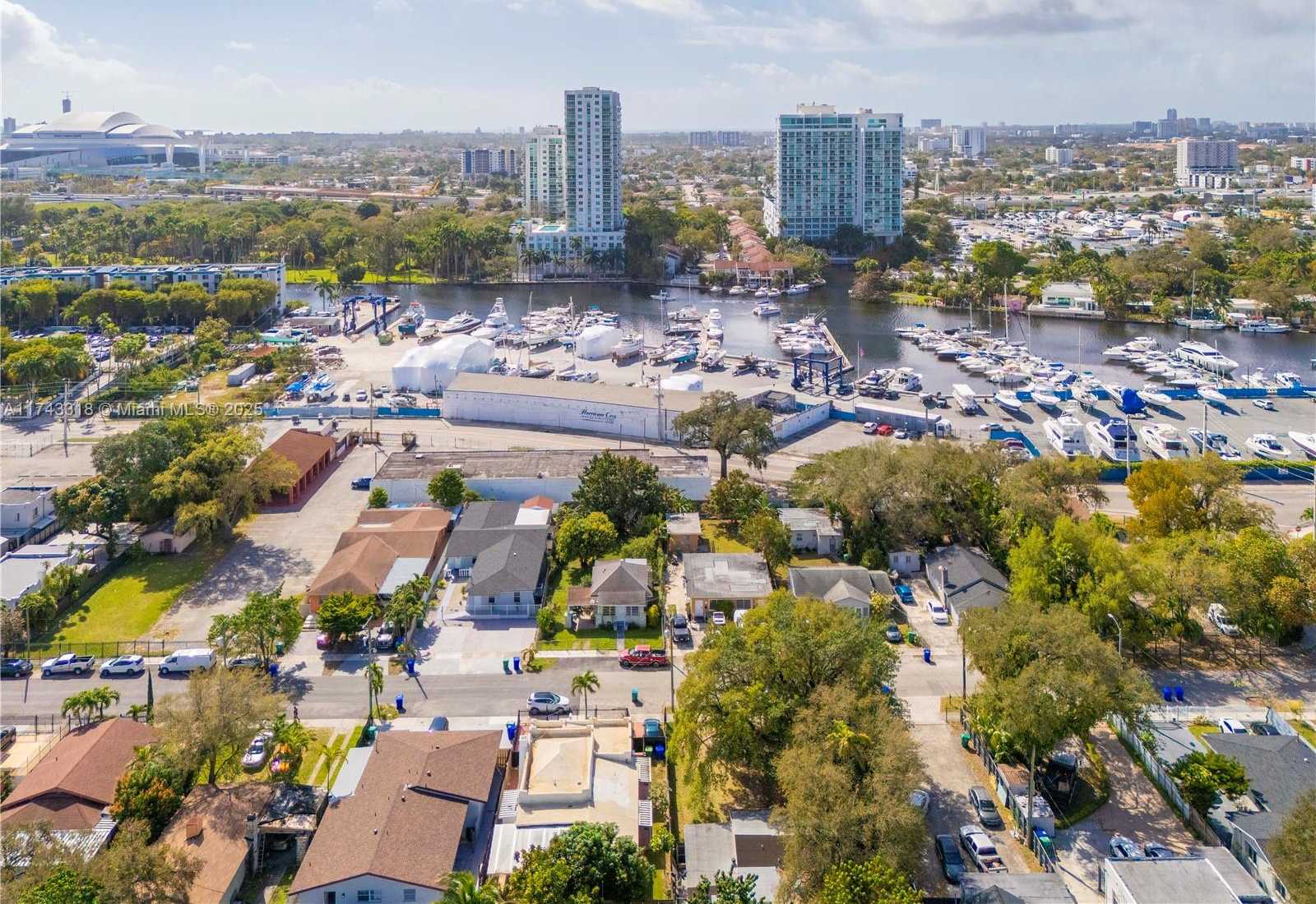 Small Image of 1871 NORTH WEST NORTH RIVER DRIVE, Miami Number 4