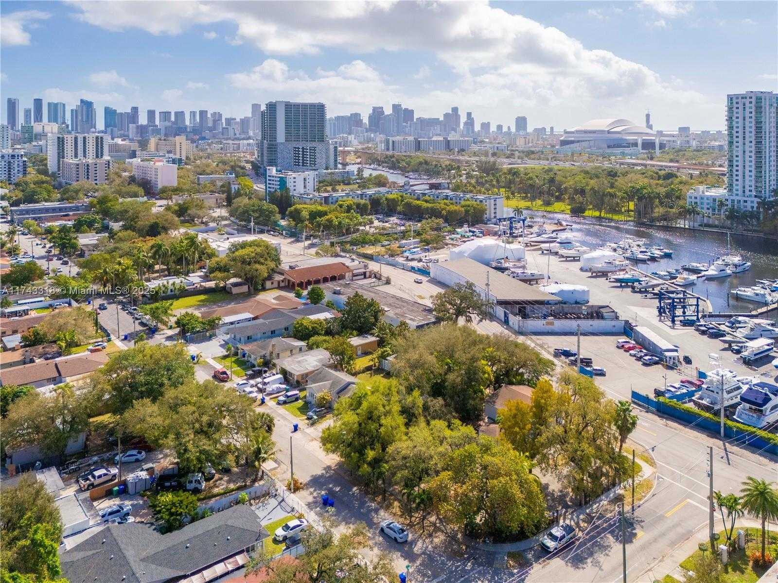 Small Image of 1871 NORTH WEST NORTH RIVER DRIVE, Miami Number 6