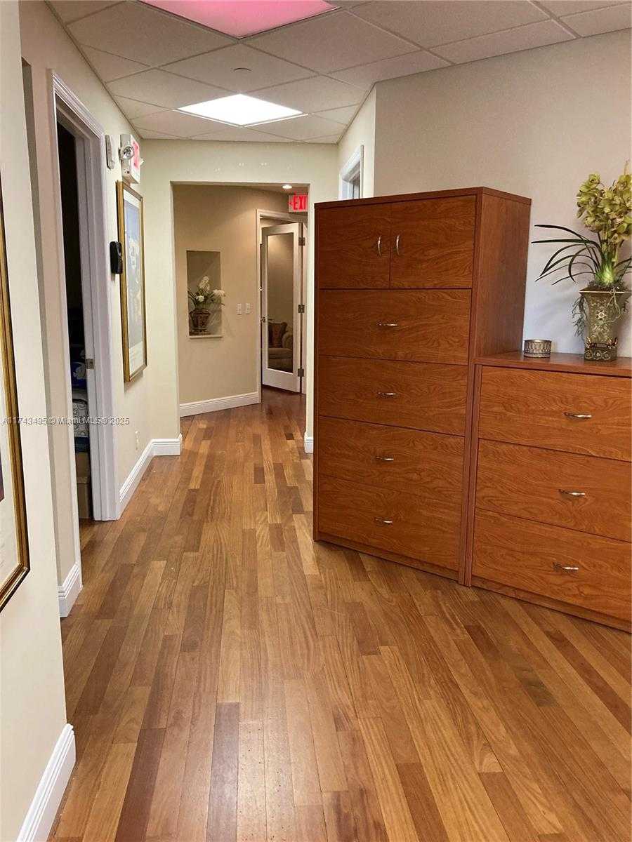 Small Image of 2030 SOUTH DOUGLAS RD #210, Coral Gables Number 21