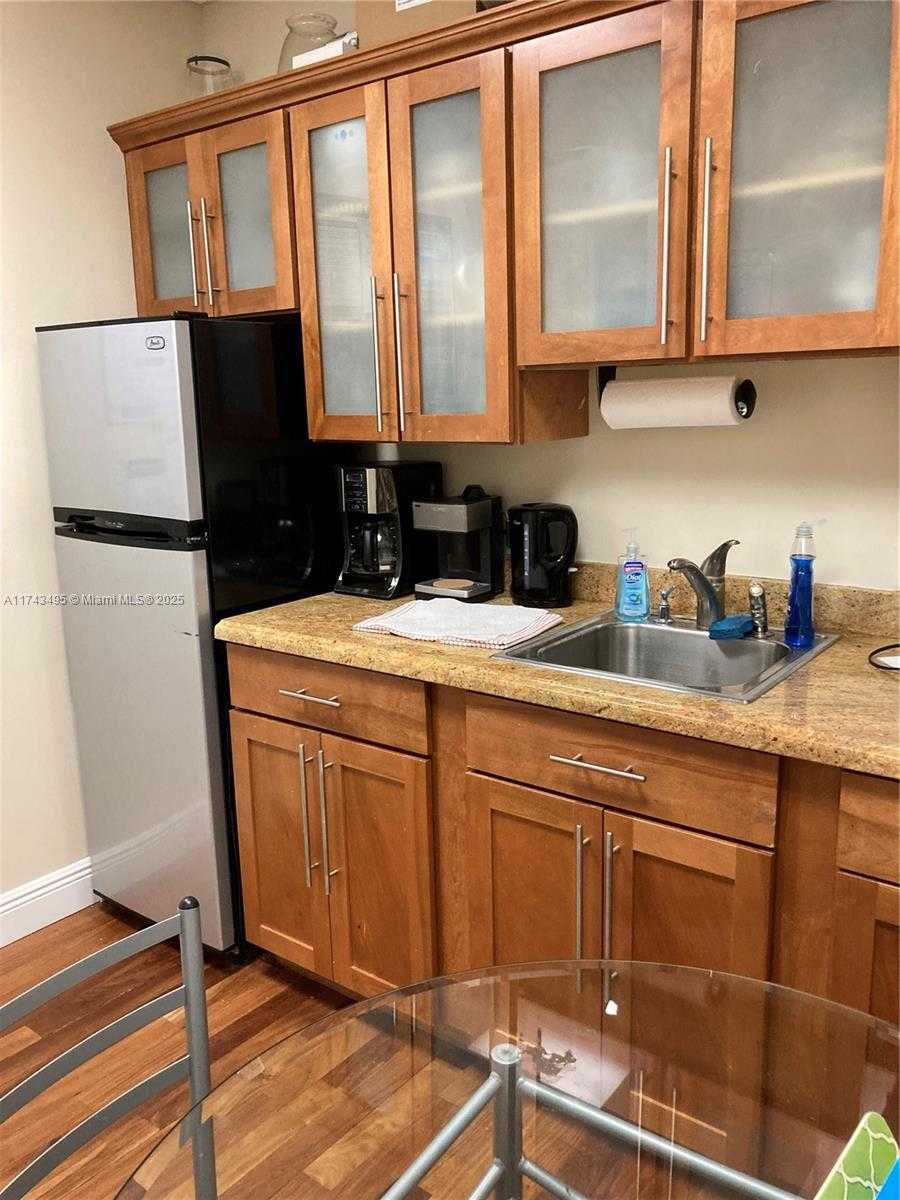 Small Image of 2030 SOUTH DOUGLAS RD #210, Coral Gables Number 34