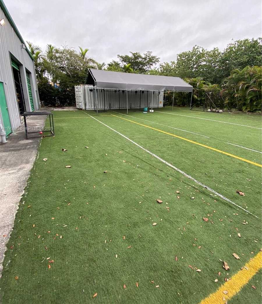 Small Image of 6950 STIRLING RD, Davie Number 6
