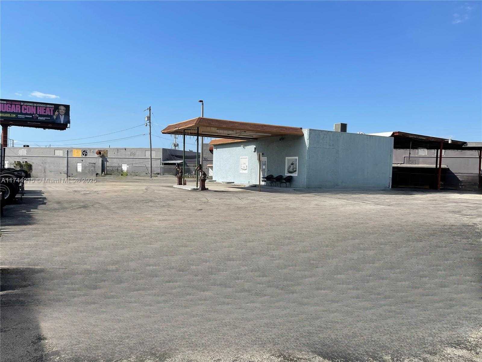 Small Image of 3131 WEST OKEECHOBEE RD, Hialeah Number 13
