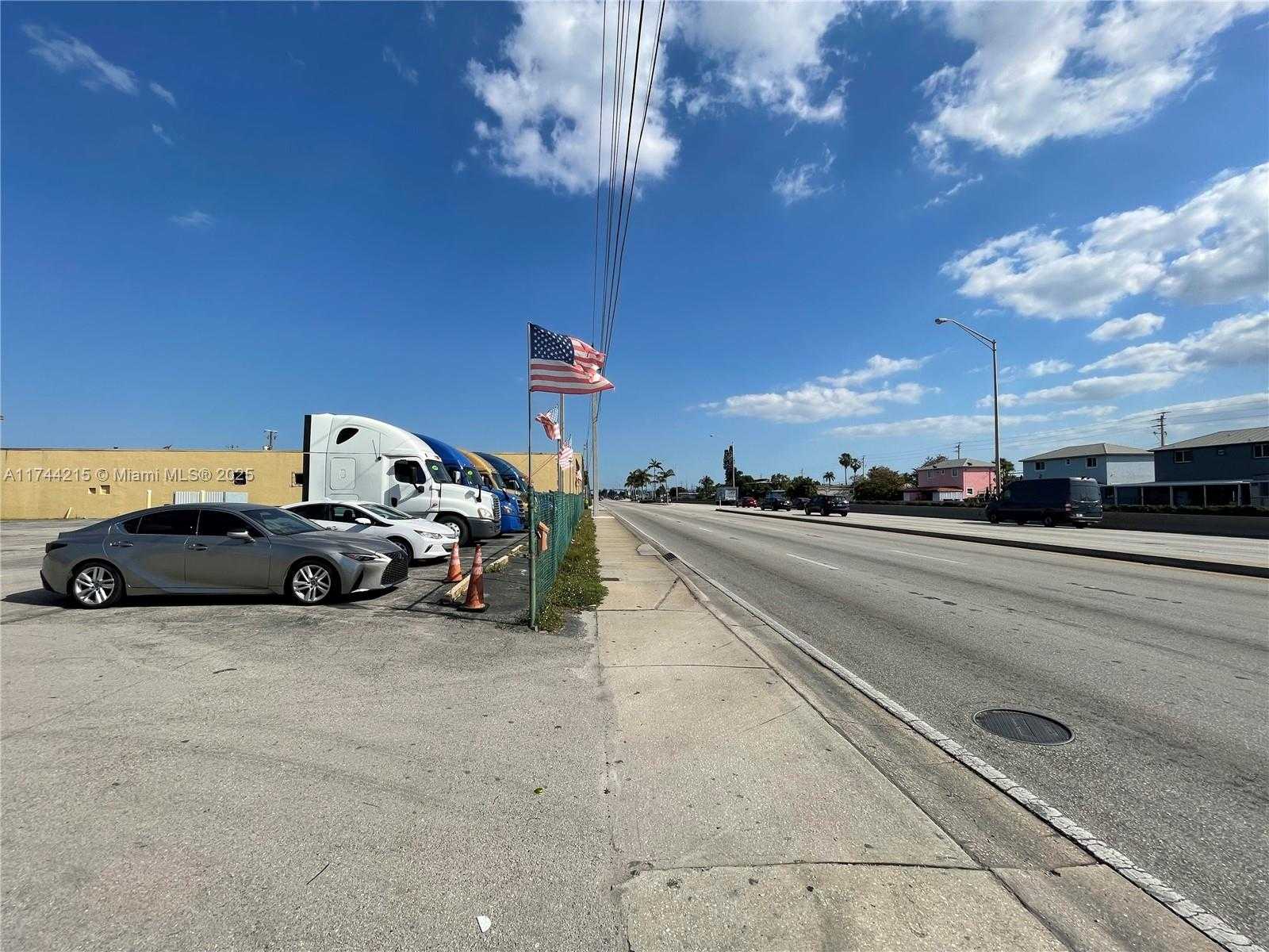 Small Image of 3131 WEST OKEECHOBEE RD, Hialeah Number 22
