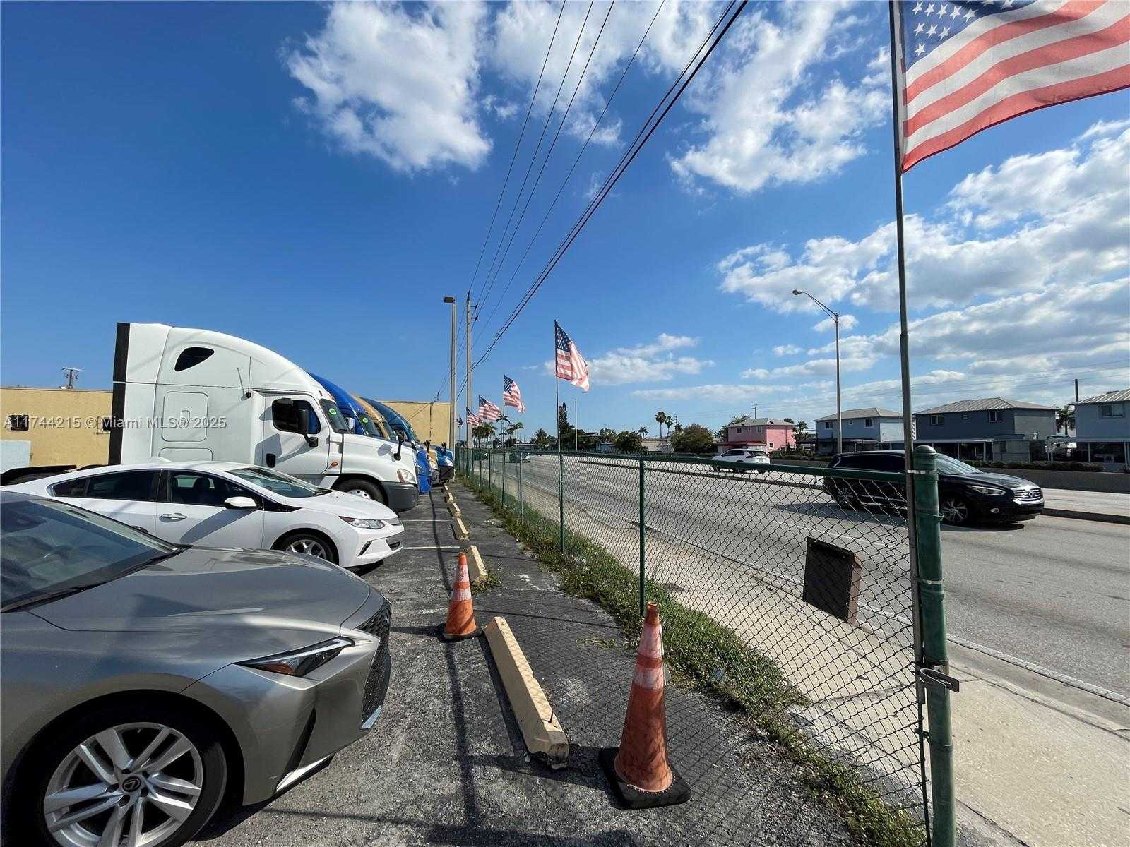 Small Image of 3131 WEST OKEECHOBEE RD, Hialeah Number 24