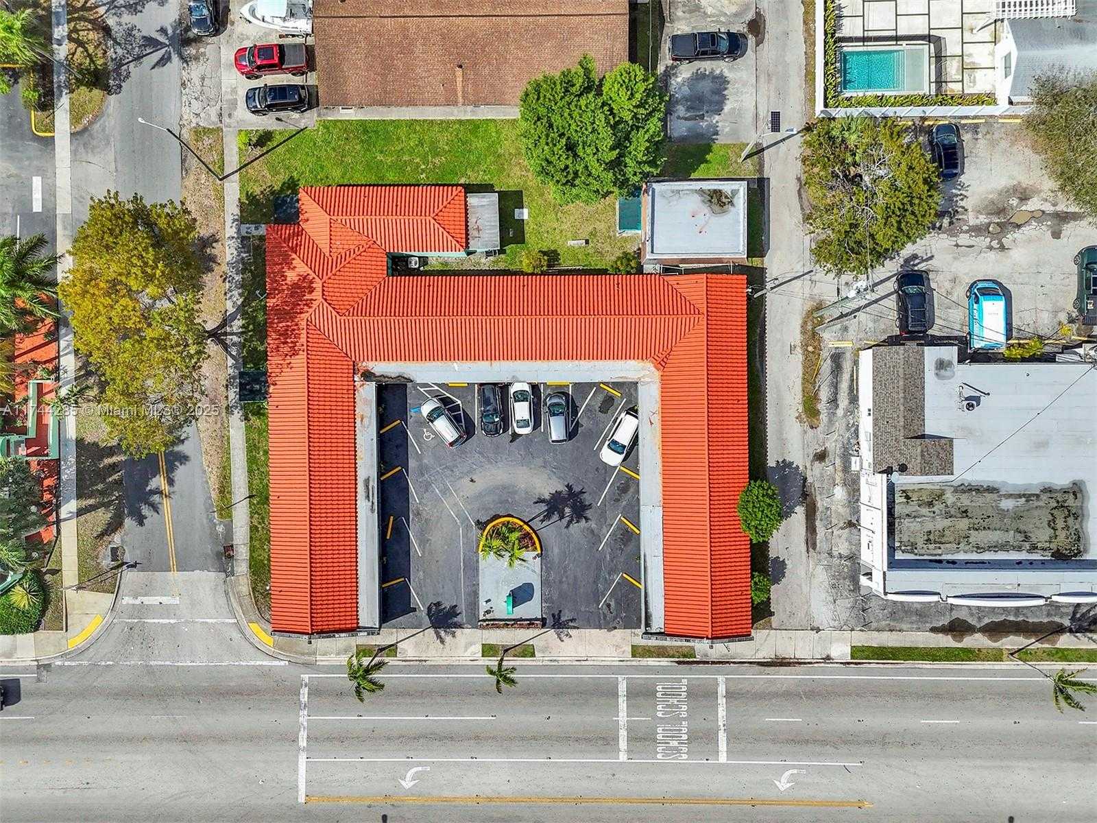 Small Image of 1290 SOUTH FEDERAL HWY, Dania Beach Number 10