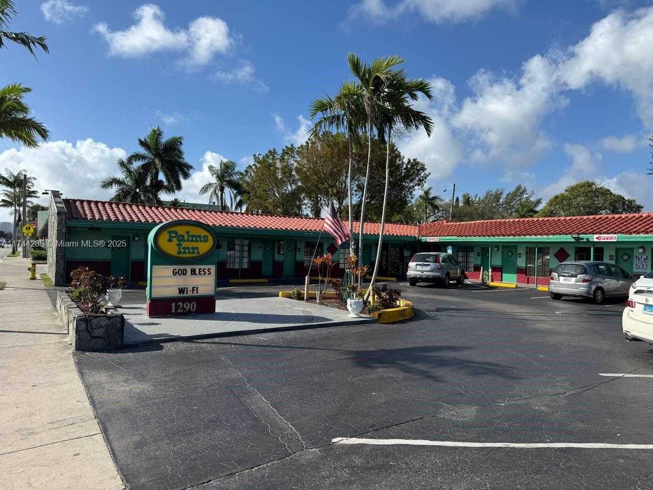 Small Image of 1290 SOUTH FEDERAL HWY, Dania Beach Number 13