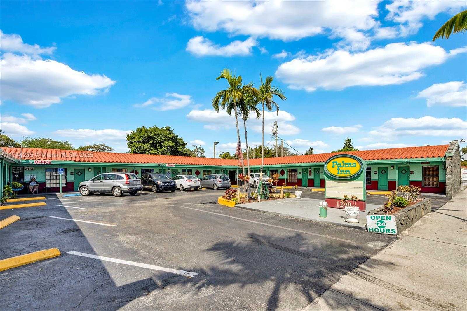 Small Image of 1290 SOUTH FEDERAL HWY, Dania Beach Number 7