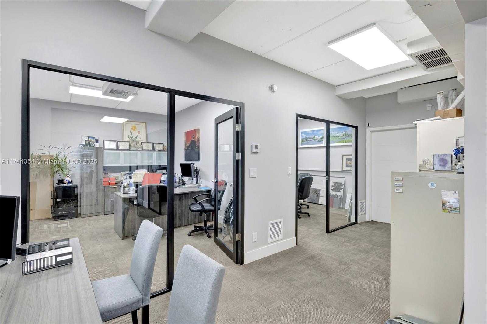 Small Image of 3483 NORTH EAST 12TH TER, Oakland Park Number 17