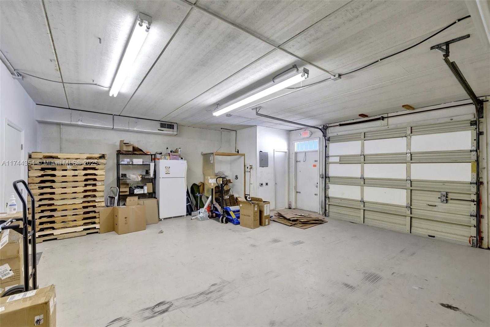 Small Image of 3483 NORTH EAST 12TH TER, Oakland Park Number 36