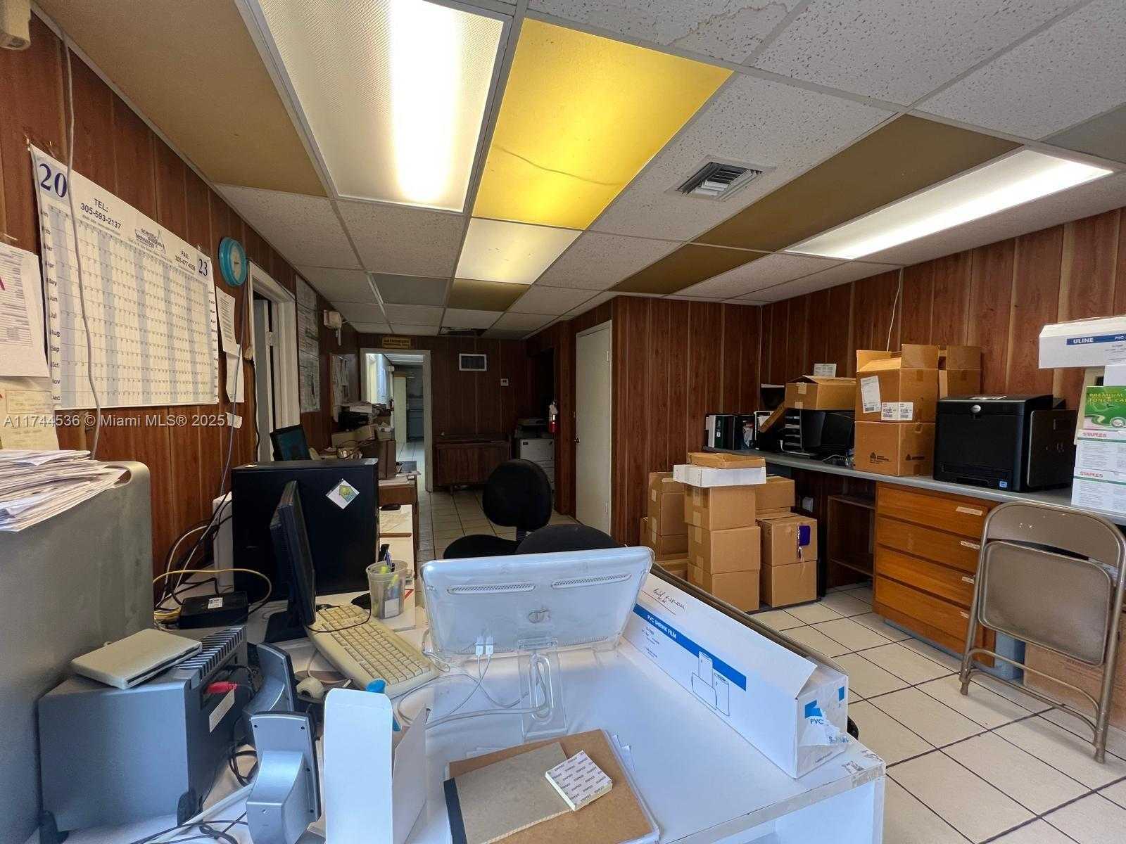 Small Image of 1670 WEST 39TH PL #1302, Hialeah Number 10