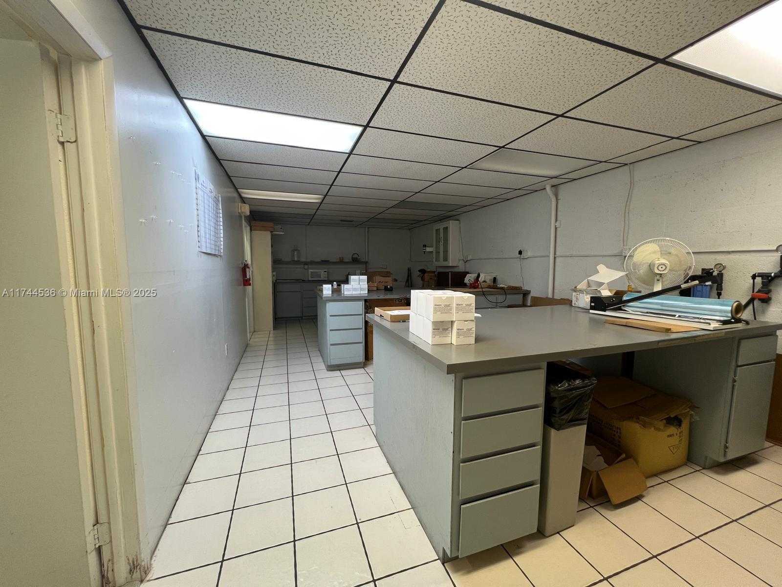 Small Image of 1670 WEST 39TH PL #1302, Hialeah Number 4