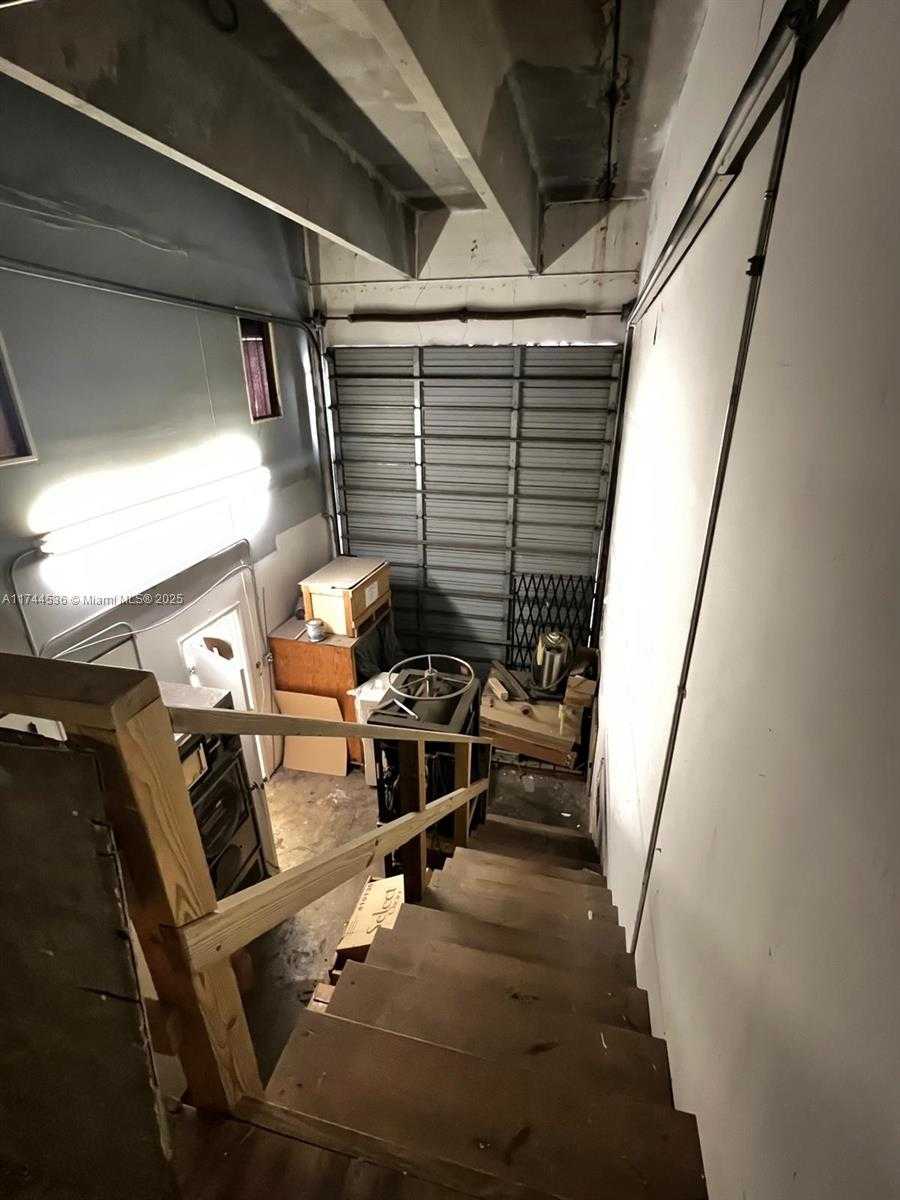 Small Image of 1670 WEST 39TH PL #1302, Hialeah Number 8