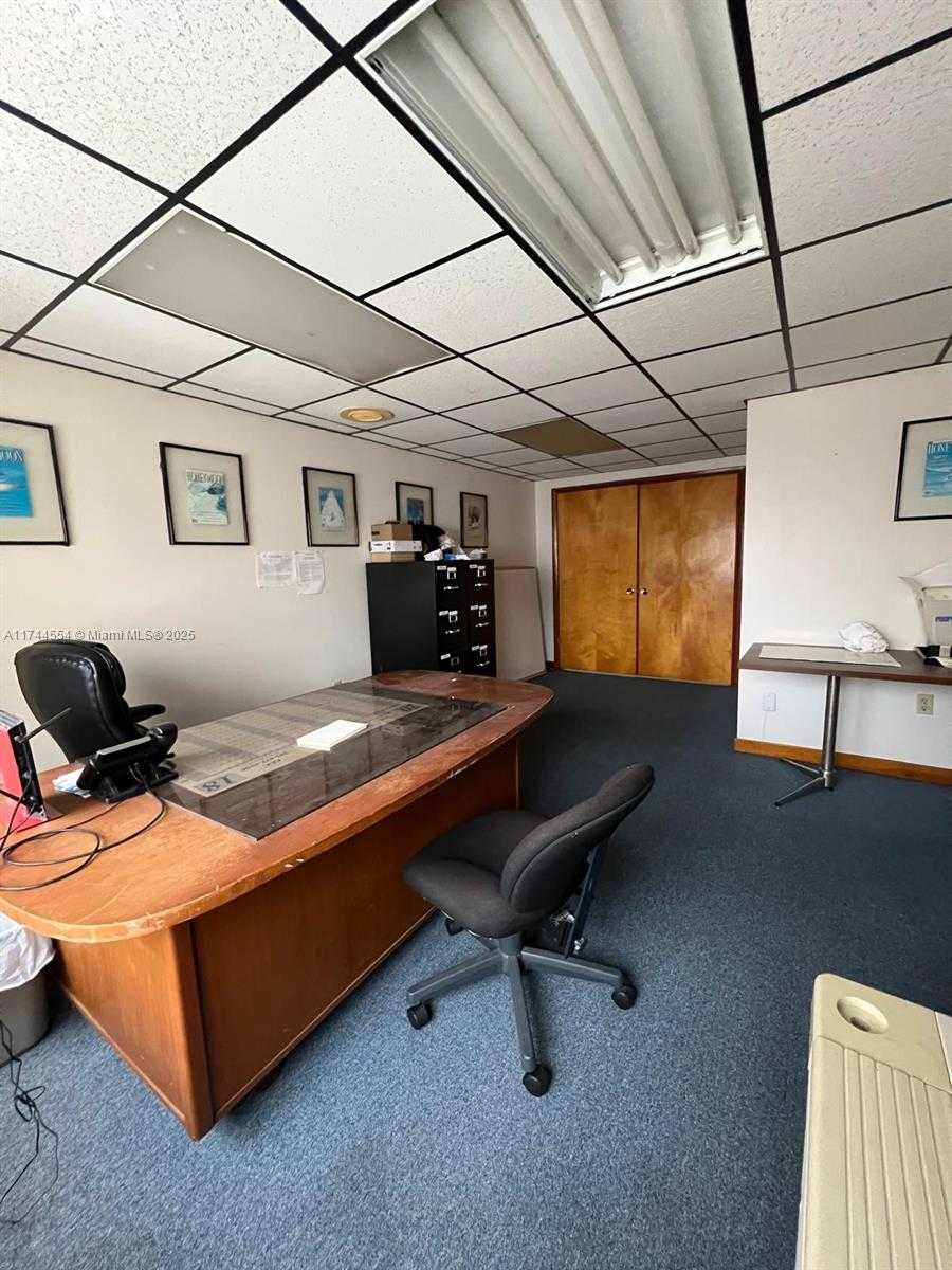 Small Image of 1671 WEST 38TH PL #1406, Hialeah Number 11