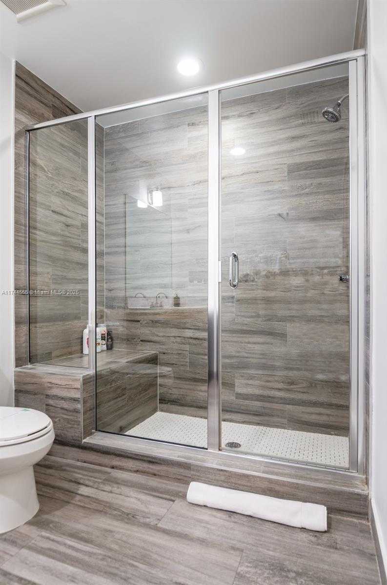 Small Image of 2955 BIRD AVE, Miami Number 17