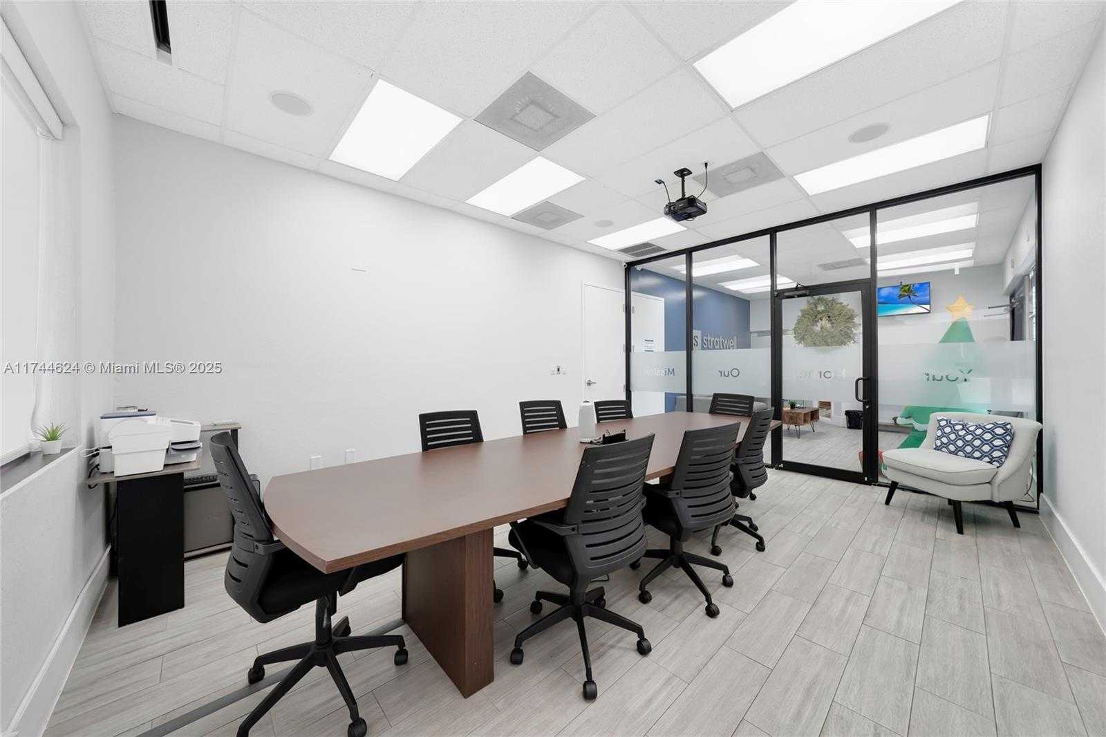 Small Image of 17687 NORTH WEST 78TH AVE, Hialeah Number 23