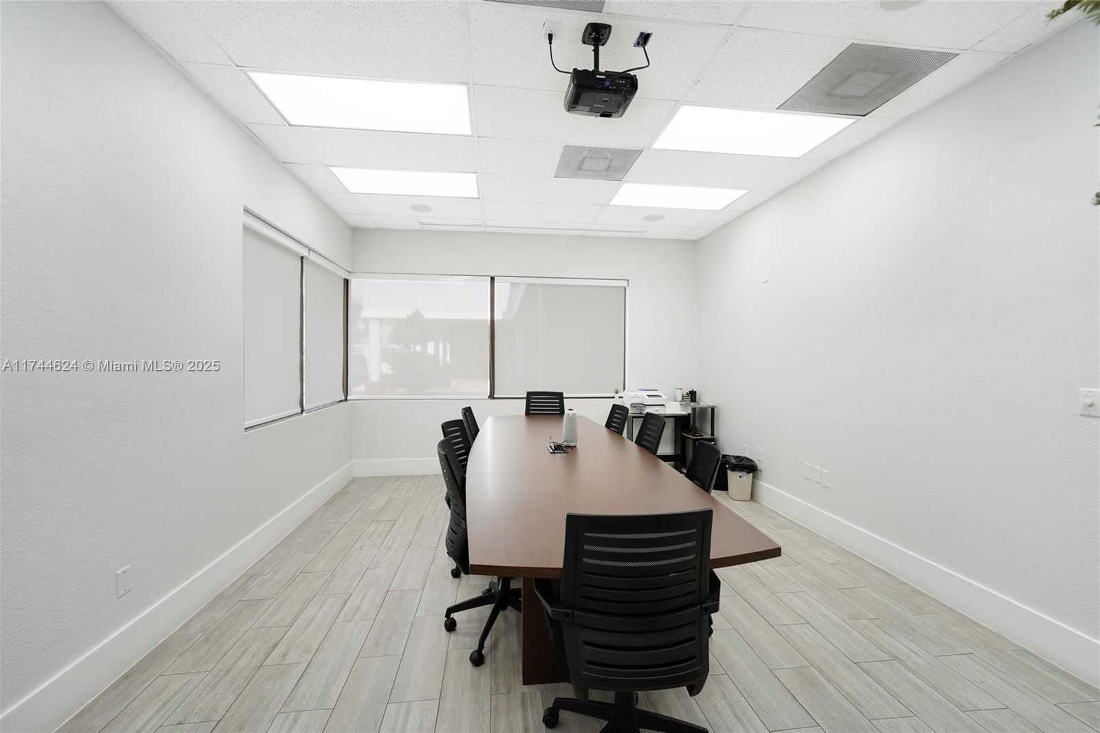 Small Image of 17687 NORTH WEST 78TH AVE, Hialeah Number 25