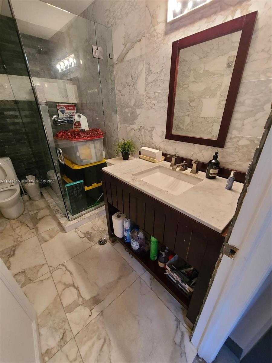 Small Image of 5781 BISCAYNE BLVD #CS-1, Miami Number 7