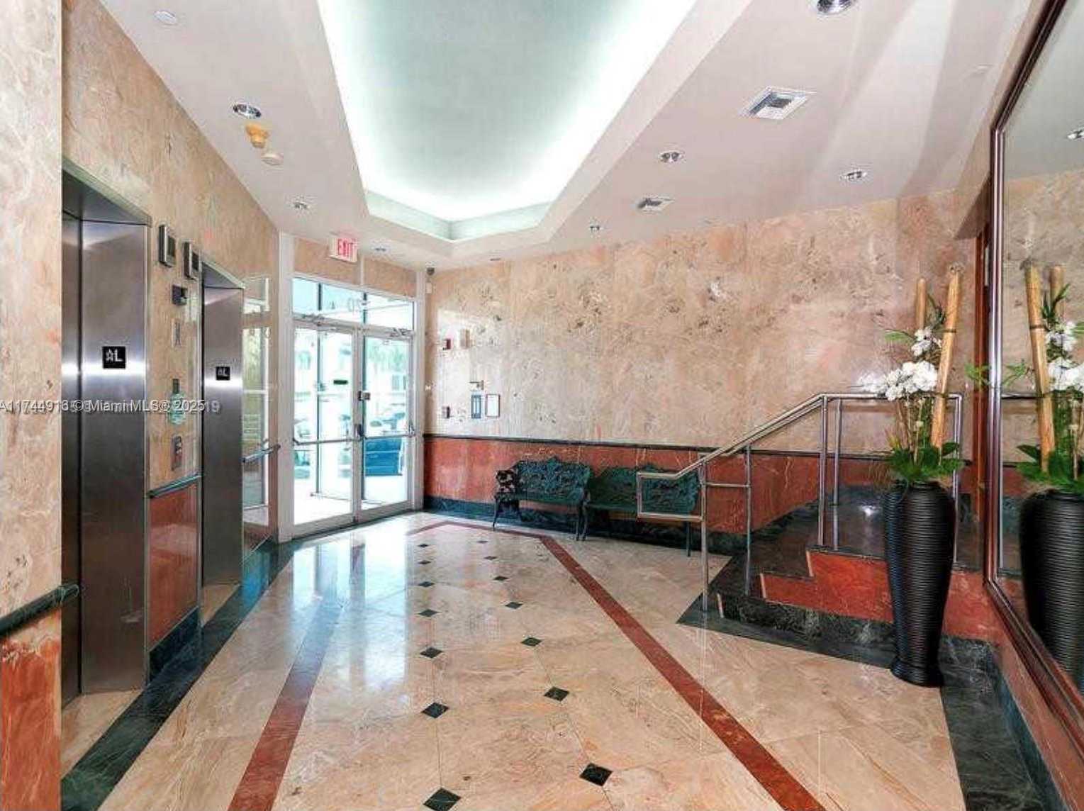 Small Image of 770 PONCE DE LEON BLVD #2nd fl, Coral Gables Number 3