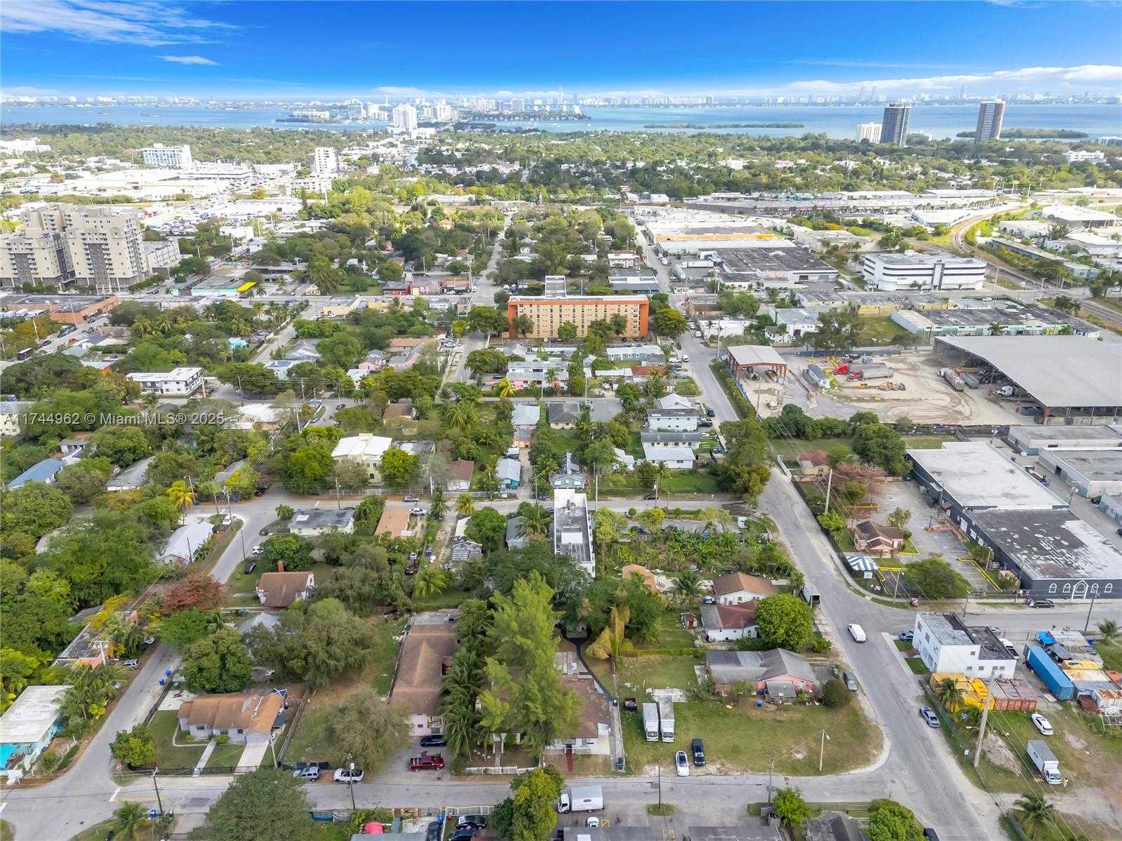 Small Image of 7525 NORTH EAST MIAMI CT, Miami Number 25