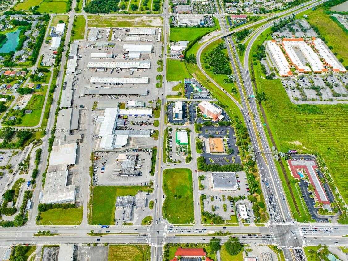 Small Image of 41 NORTH KROME AVE, Florida City Number 14