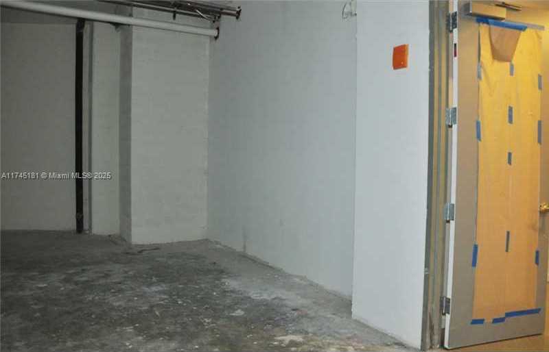 Small Image of 1900 NORTH BAYSHORE DR #212, Miami Number 12