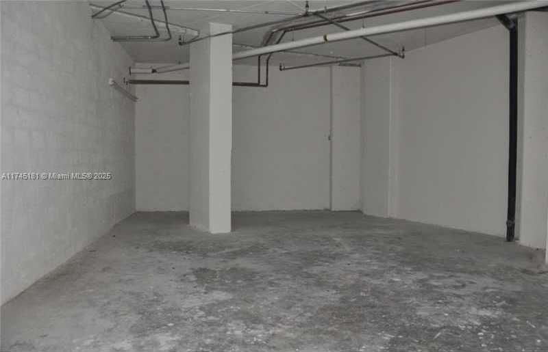 Small Image of 1900 NORTH BAYSHORE DR #212, Miami Number 4